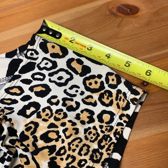 Nicola Animal Print Office Top, Stretch, 4 Season, Wrinkle Free, Easy Care - Picture 4 of 9